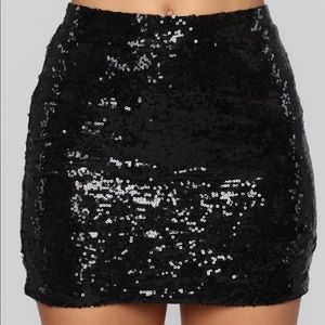 Fashion Nova black sequin skirt